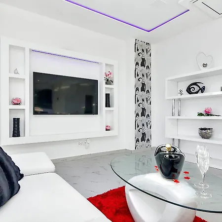 Penthouse Lush Apartman