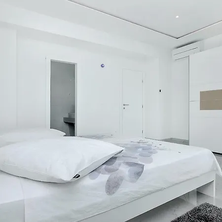 Apartman Penthouse Lush *