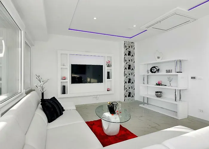 Penthouse Lush Makarska