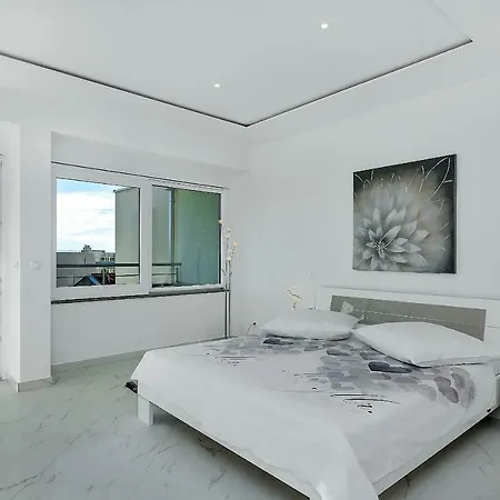 Penthouse Lush * Makarska